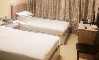 Sunny Express Hotel, Lulu