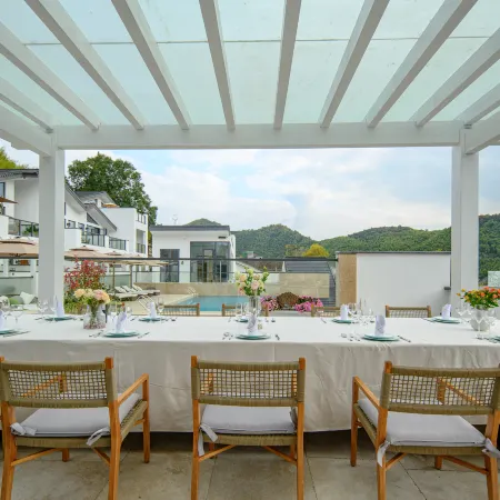 Moganshan Xinyuanju Resort Hotel
