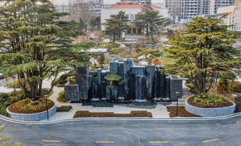 Qingdao Yihai Garden Hotel (May Fourth Square)