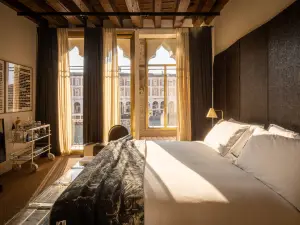The Venice Venice Hotel