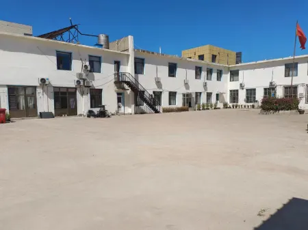 Kulunqi Yuxin Fashion Hotel