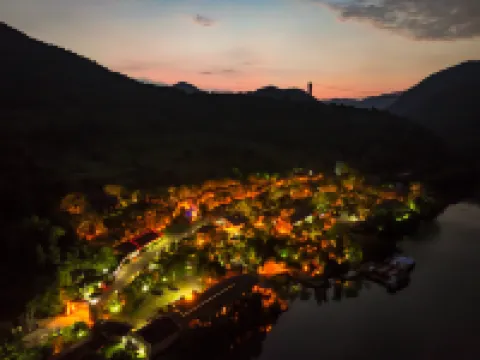 Qingyuan Lianzhou Longtan Holiday Homestay