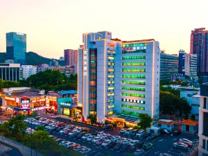 Greenery Hotel