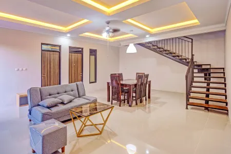 D Twinz House Syariah Redpartner