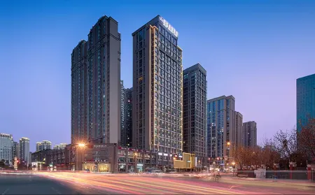 Heguang Alienspace E-Sport Hotel (Chengdu Tianfu 1st Street Shihao Plaza) Отели рядом со станцией Shuangliu Railway Station