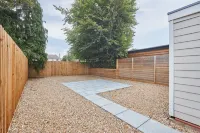 Elfleda Stay - Modern 5 Bedroom House with Parking - Bungalows