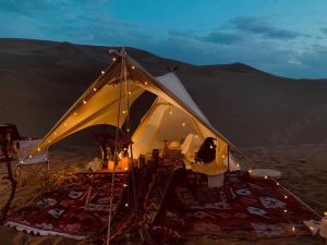敦煌大漠·月亮灣野奢沙漠露營星空飯店
