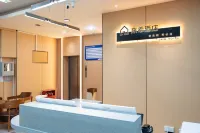 Laixi Hotel Hotel di People's Square Area