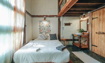 The River Runs Chiang Klang