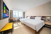 Homeinn Plus Hotel (Kuytun Railway Station) Hotels near Kuitun City No.1 Campground