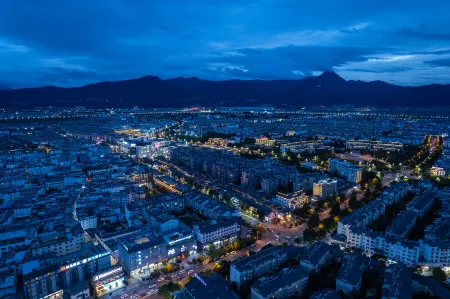 OKDAY Hotel  ((Lijiang Old Town Zhongyi Market Mu Family Mansion Branch)