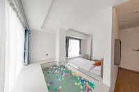 Bird's Nest Art Homestay (Beihai Old Street Beibu Gulf Plaza) - Private Pool
