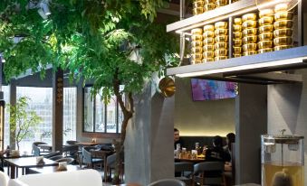 Oriental Vogue Hotel(the Forbidden City，Tian'anmen )