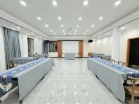 Xinchang: The Lake View Homestay