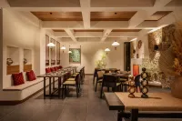 Sailim Lake View Mountain No. 1 Courtyard