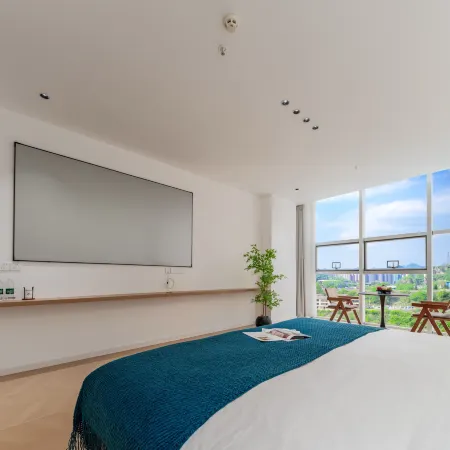 Cool City Footprint Boutique Hotel