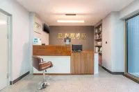 Left Bank Hotel (Qihe County Oulebao Marine Polar World)