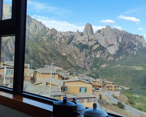 Wangyun Homestay (Dari Viewing Platform Branch) in Zagana Scenic Area โรงแรมในตี้ปู่