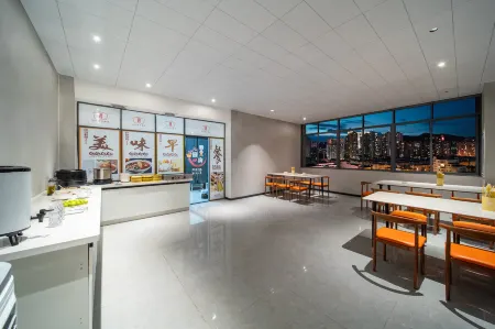 Huayi Select Hotel(Xichou Store)
