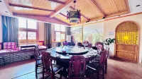 Juxian Hotel - balcony