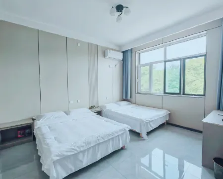 Yuetu Hotel Hotels in Gaoyi