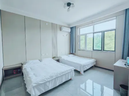 Yuetu Hotel Отели в г. Байсиан