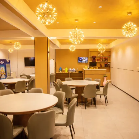Sanlisan Hotel (Wawu Mountain Scenic Area)