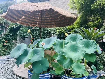 Thirty-two Отели в г. Гуанхан