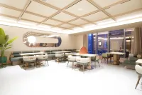 Orange Hotel (Liupanshui High-Speed Rail Station Renmin Square Branch) - พร้อมอาหารเช้า