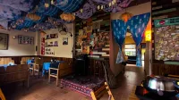 Zhenyuan Mountain Sparrow Homestay (Xindaqiao) - ที่มีบาร์