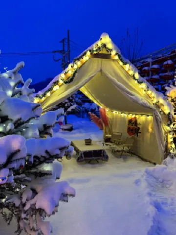 Xuegu Luxiumin Family Hostel