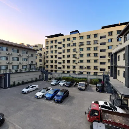 Zhongjiang Jiaru Hotel (Chengbei Bus Station)