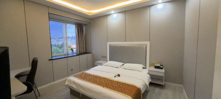 Moore Hotel Hotel di Ningguo