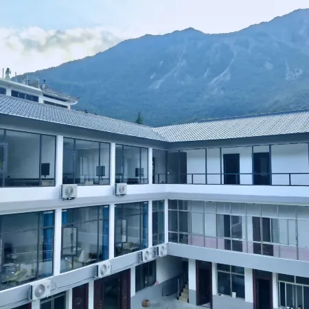 Wenxian Tianchi Bishui Homestay