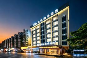 Xiangwang Meihua Hotel (Xiangzhou District Government Light Rail Mingzhu Station)