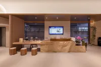 Zhonghe International Hotel (Shishi Municipal Government Dehui Plaza) - Business