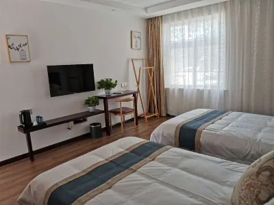 Chaohu Qingyun Yashe Accommodation Hotel a Middle Temple Binhu City