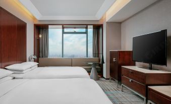 Renaissance Shanghai Zhongshan Park Hotel