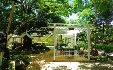 King's Garden Villa Отели рядом с достопримечательностью «Старая улица Гуанчжоу»