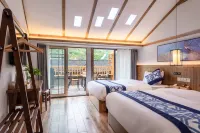 Floral Hotel· Jiaxin hotel (Furong Town Street)