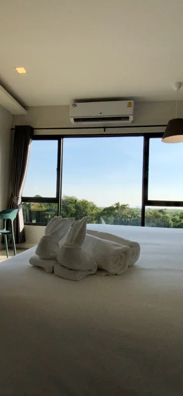 ห้องดีลักซ์ชั้นสูง(เตียงคิงไซส์)