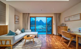 Yangshuo Daze overhanging hot spring light luxury hotel