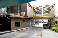 Udee Living Place Hotels in 