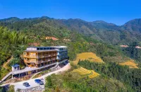 Longji Terraces Chenxi Junxiu Homestay (Jinfoding Observation Deck) Отели в г. Луншэн