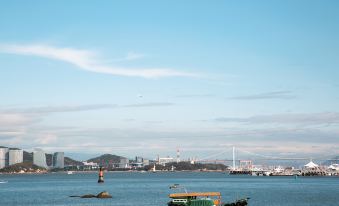 Delinyuan Hotel - Housity
