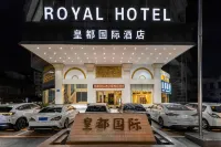 Royal Capital International Hotel - bar