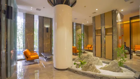 Dacheng Xiaoai Fashion Hotel (Fuyang South High-speed Railway Station) Отели рядом с достопримечательностью «Shaoyang University (Southeast to Shaoyang Bureau of Commerce)»