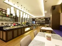 Jinjiang Metropolo Hotel Hotels near Drum Mountain