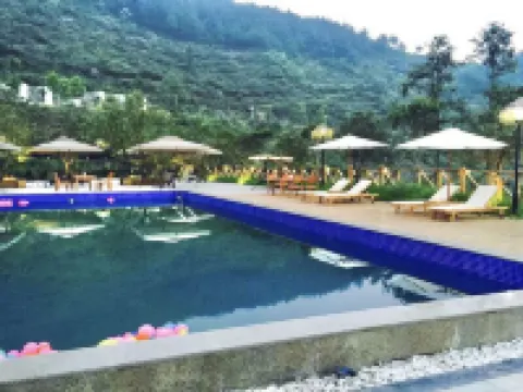 Water East Township House · River Bay Manor Hotels in Kaiyang