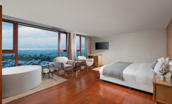 Dali Ancient Luchun Hotel